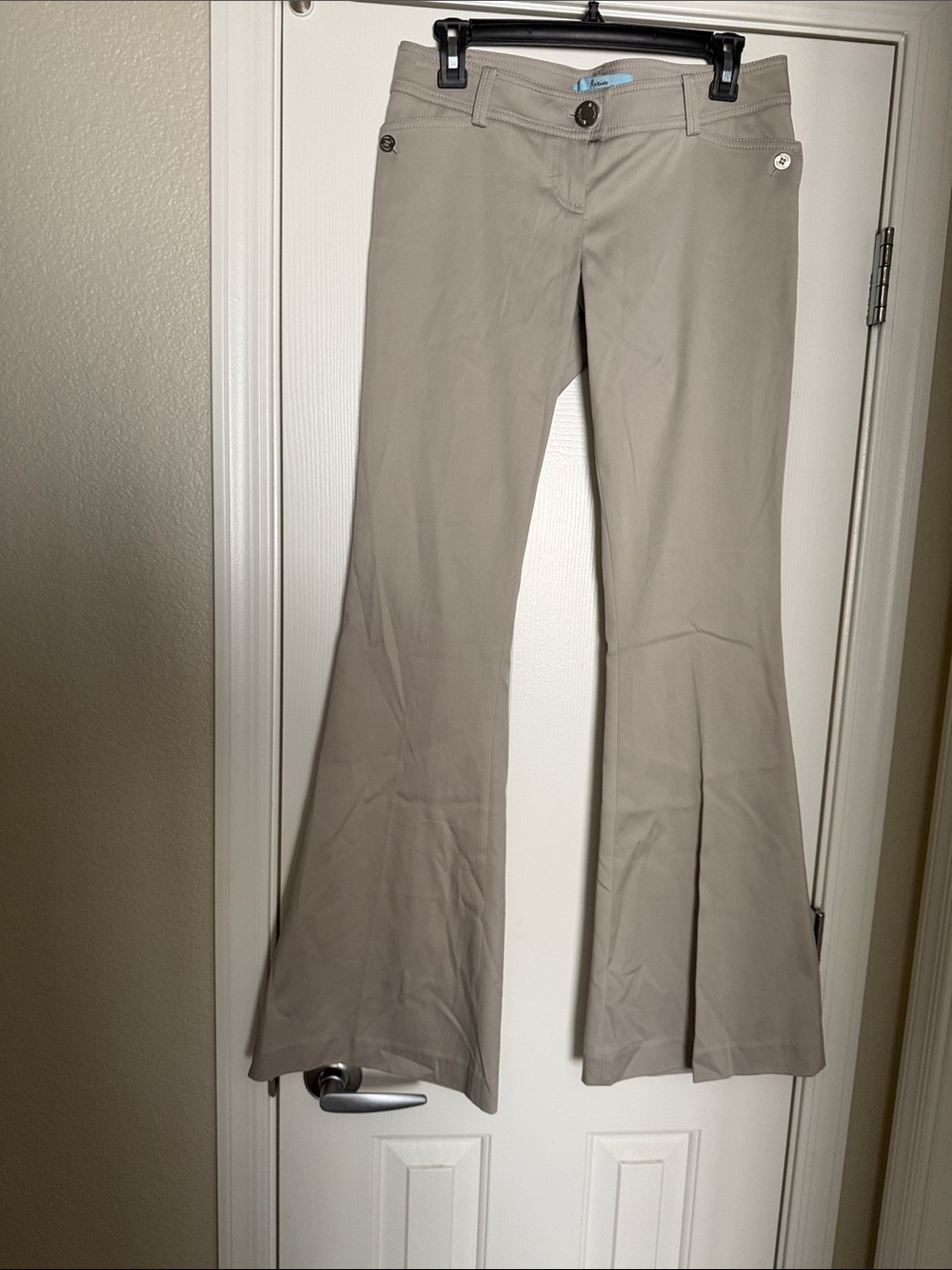 Marciano Taupe Flared Trousers, new, size 6, perfect, side pockets, belt, loops.